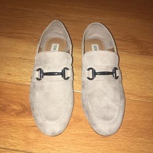 Steve Madden Grey Suede “Kerin” Loafer, Size 5.5